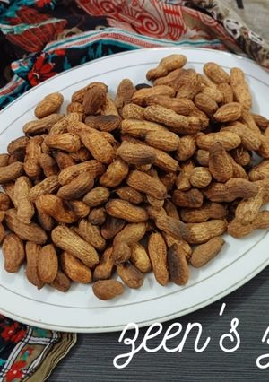 A picture of Iron Kadai Roasted Salted Fresh Groundnuts.