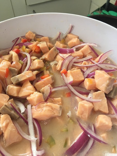 Una foto de Ceviche de Salmón
