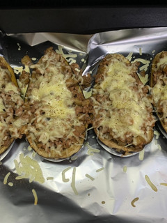 Una foto de Berenjenas rellenas de carne