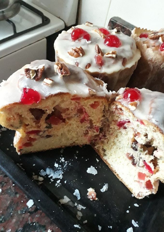 Una foto de Pan dulce súper tierno y húmedo 🍒😋
