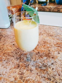 A picture of Healthy mango smoothie.