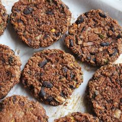 A picture of Egg free Quinoa Black bean Burger.