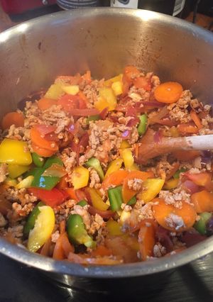 A picture of Turkey and chunky veg chilli.