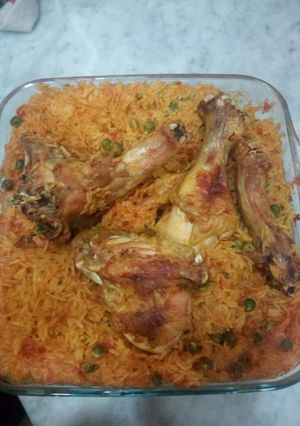 صورة لوصفة رز بالدجاج والجلبانة في الفرن