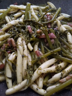 Una foto de Pasta al ferro con bimi