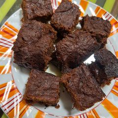 A picture of Mango chocolate fudge brownie.