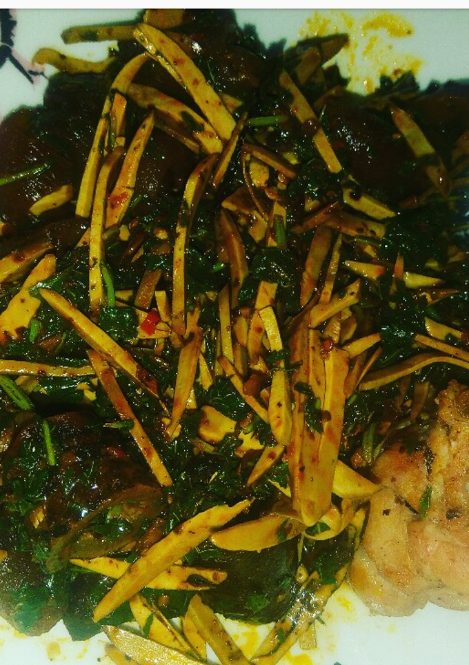 A picture of Ugba mixed with vegetable.