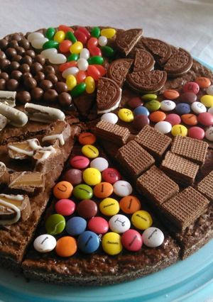 Una foto de Torta pizza de brownie