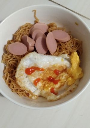 Hình của món Mì xào chua ngọt.