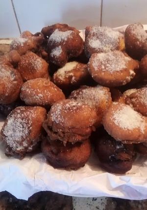 Una foto de Buñuelos de banana Split 🍌