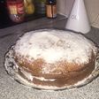 Bizcocho con crema blanca y coco