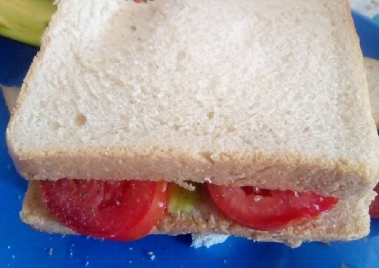 Steps to Prepare Perfect Tovacado Sandwich