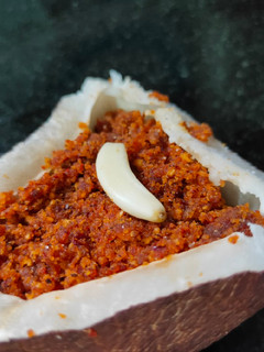 A picture of Dry coconut chutney.