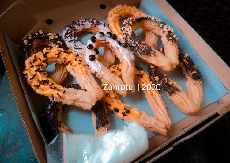 Resep Churros Eggless yang Enak Banget