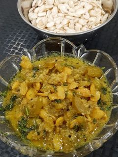पडवळ डाळिंब्या (parwal dalambiya recipe in marathi) रेसिपी चे मुख्य फोटो 