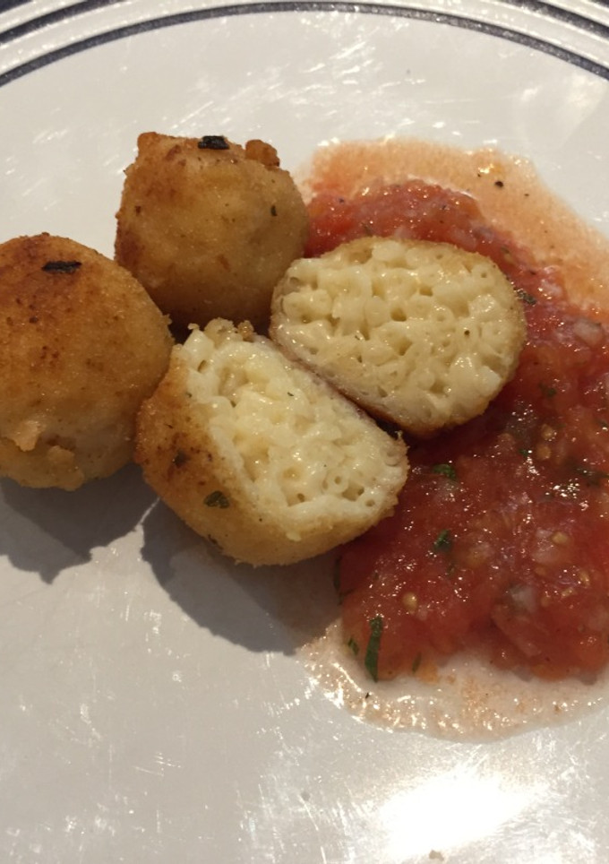 Una foto de Mc&Cheese Balls