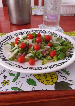 Una foto de Ensalada con Atún ❤