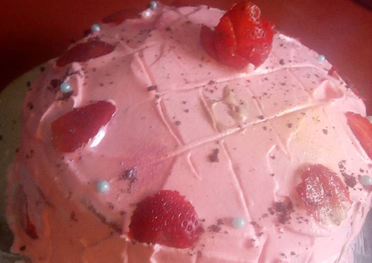 Strawberry cake