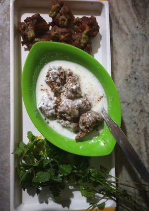 A picture of Falhari pakodi.