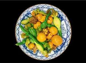 Hình của món Trứng gà non xào bí nụ.