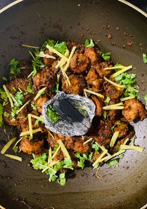 A picture of Smoked Prawns Karahi.