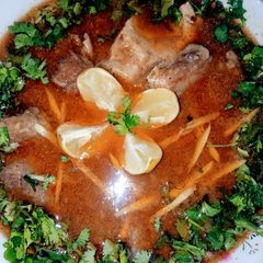 A picture of Beef nihari.