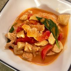 A picture of Thai Red Curry With Chicken.