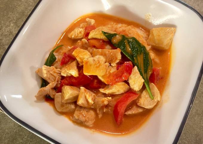 Easiest Way to Make Award-winning Thai Red Curry With Chicken