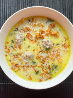 Zöldségleves húsgombóccal recept fotója