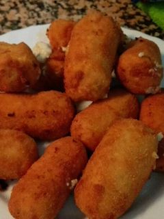 Una foto de Croquetas de pollo y jamón