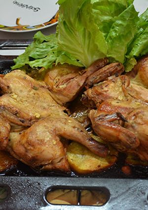 Una foto de Pollo navideño al horno