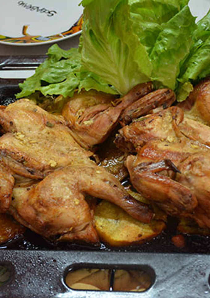 Una foto de Pollo navideño al horno