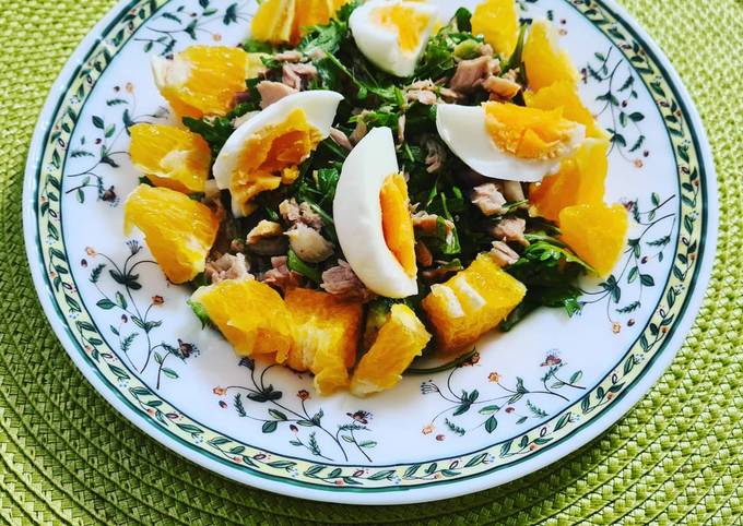 Салат с авокадо и тунцом