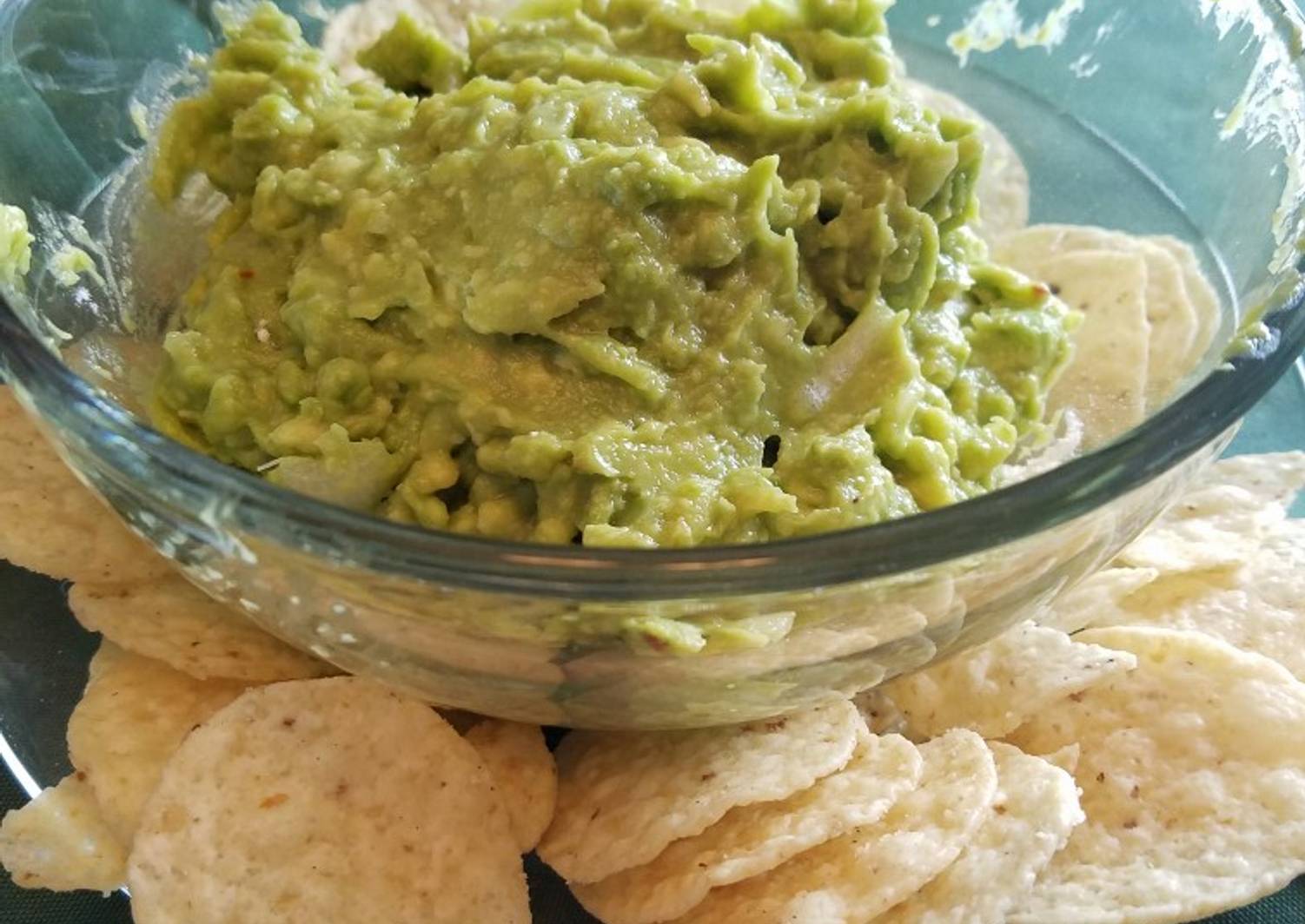 Single Serve Guacamole Recipe by Zarreta - Cookpad