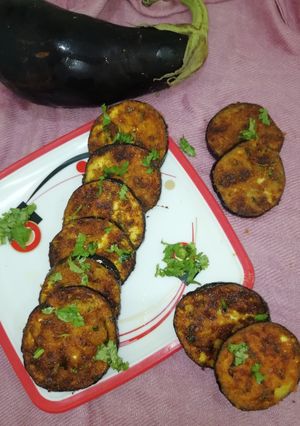 A picture of Brinjal fry.
