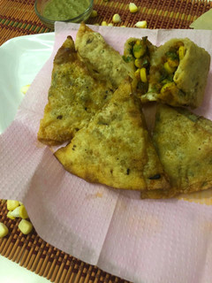 पापड समोसा (रोल)(papad samosa roll recepie in hindi) रेसिपी मुख्य फोटो