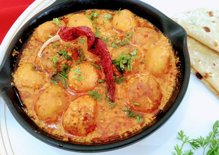 Steps to Prepare Perfect Kashmiri Dum Aloo