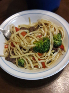 Una foto de Fideos chinos 👌
