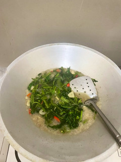 Foto resep Tumis kangkung Saori