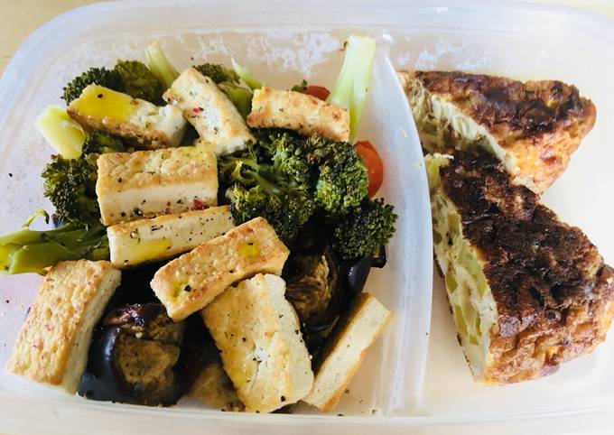 Comida para llevar al trabajo: verdura tofu a la plancha tortilla de calabacín y Receta de marina- Cookpad