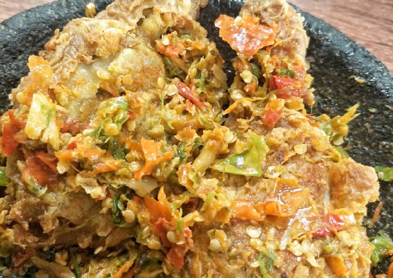 Ayam Geprek Ala Bensu Pedas