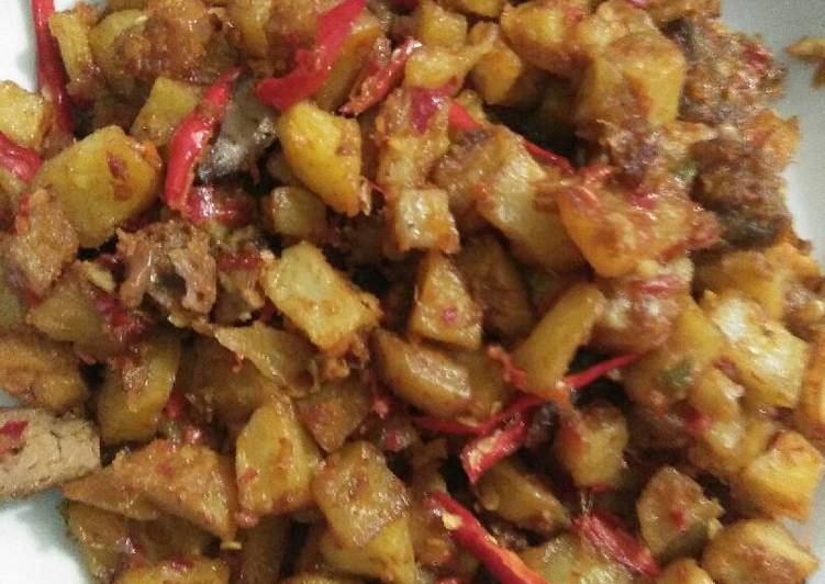 Sambel goreng kentang ati ayam (tanpa santan)