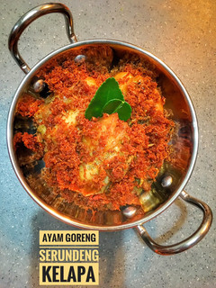 Foto resep Ayam Goreng Serundeng Kelapa