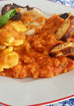 Foto di Cacciucco di pesce al piatto