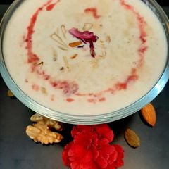 A picture of Healthy Yummy Apple kheer.