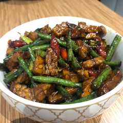 Tempe orek kacang panjang রেসিপির প্রধান ছবি