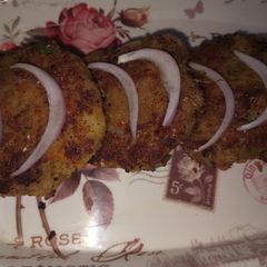 A picture of Lauki ke chhilke ke kabab.