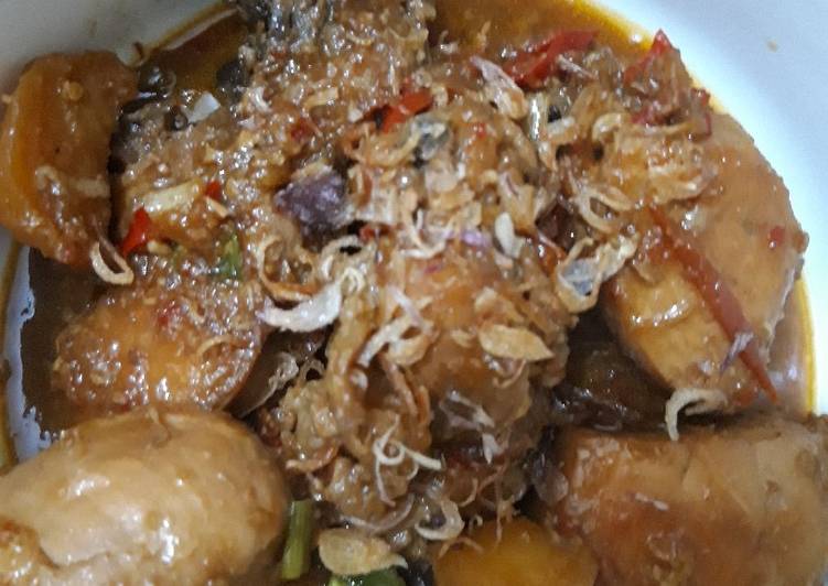 Semur ayam kentang