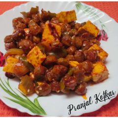 A picture of Soya Chunk Chilli Paneer.