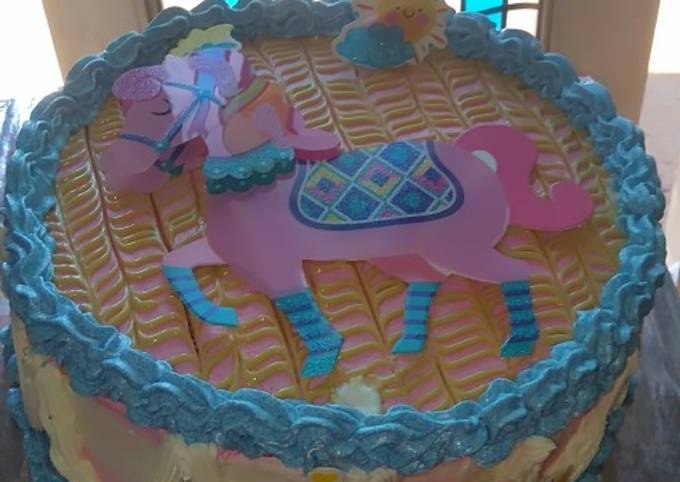 Langkah Mudah untuk Membuat Kue ulang tahun unicorn 🦄, Menggugah Selera